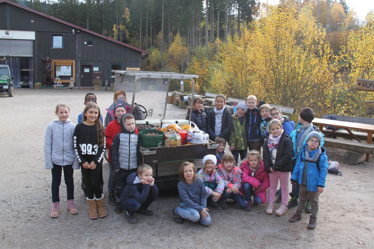 Grundschüler der integrativen Montessori Schule Sasbach