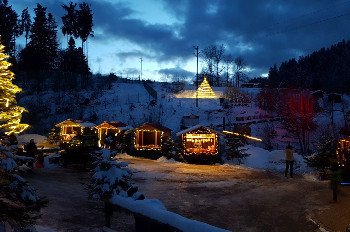 Weihnachtsmarkt im Wolf- und Bärenpark Schwarzwald